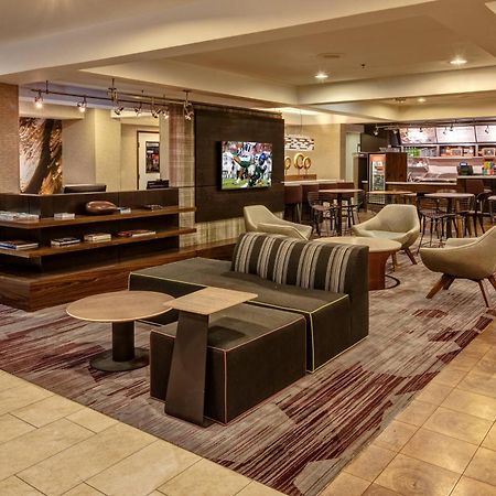 Отель Courtyard Memphis Джермантаун Экстерьер фото